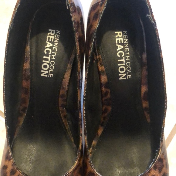 Kenneth Cole Reaction Cheetah print heels . - Picture 9 of 12